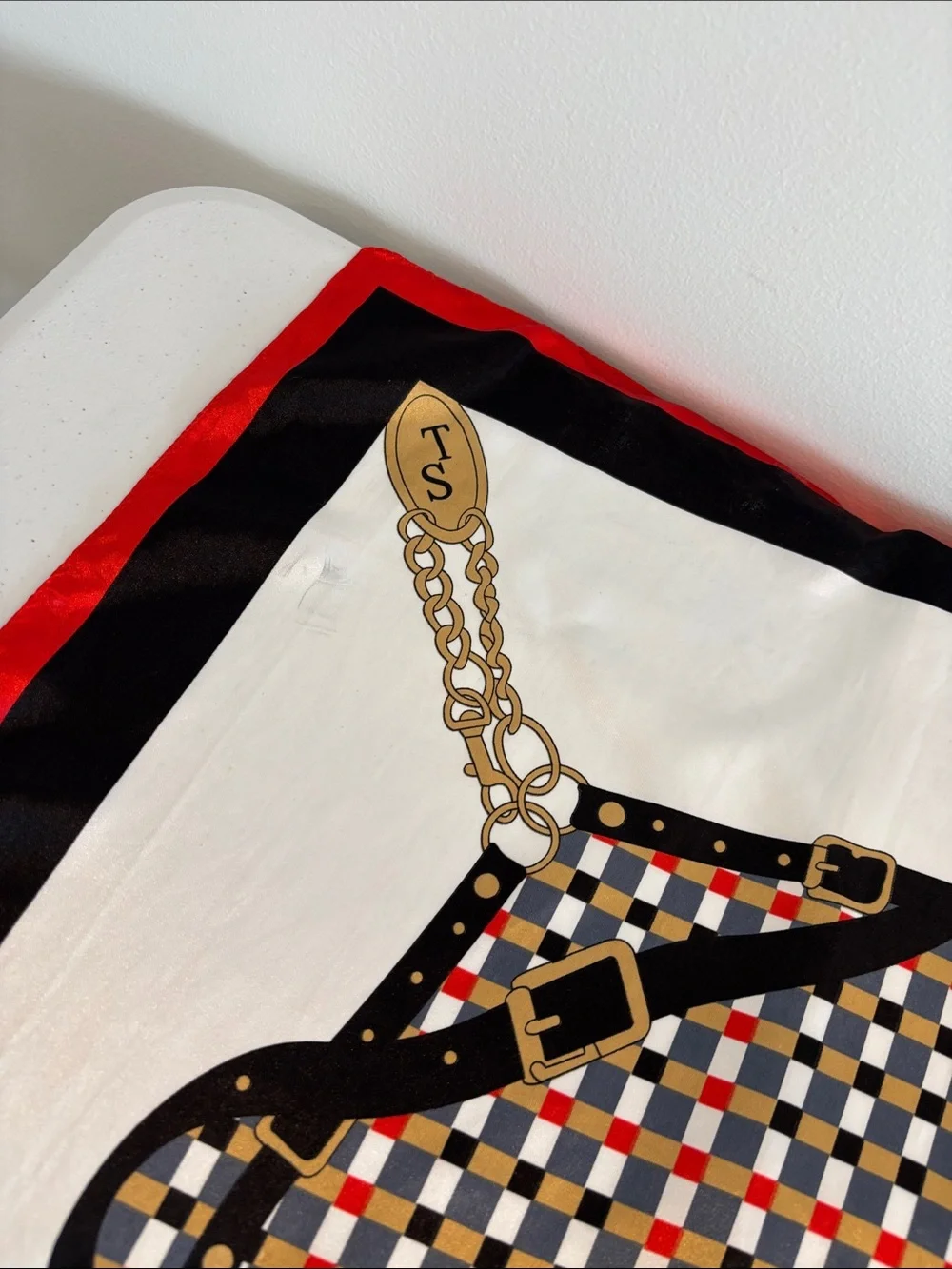 Vintage satin equestrian print neck scarf geometric & chain print red white blue - Picture 9 of 11